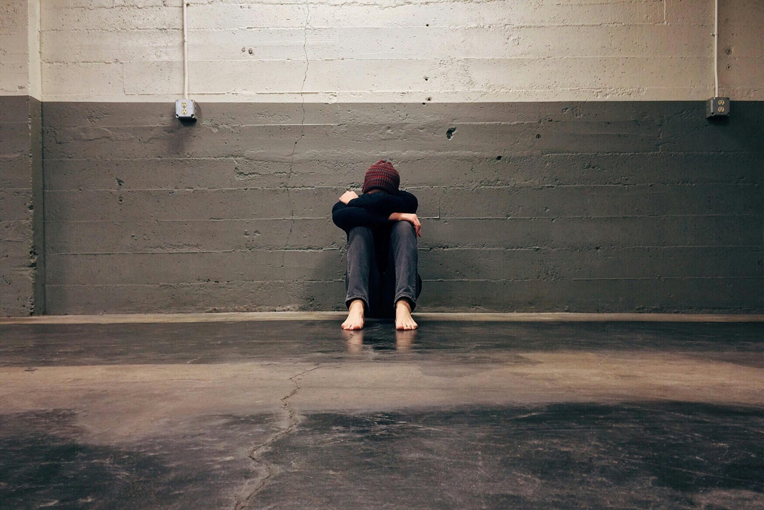 Quand l’art-thérapie devient un soutien face à l’anxiété sociale